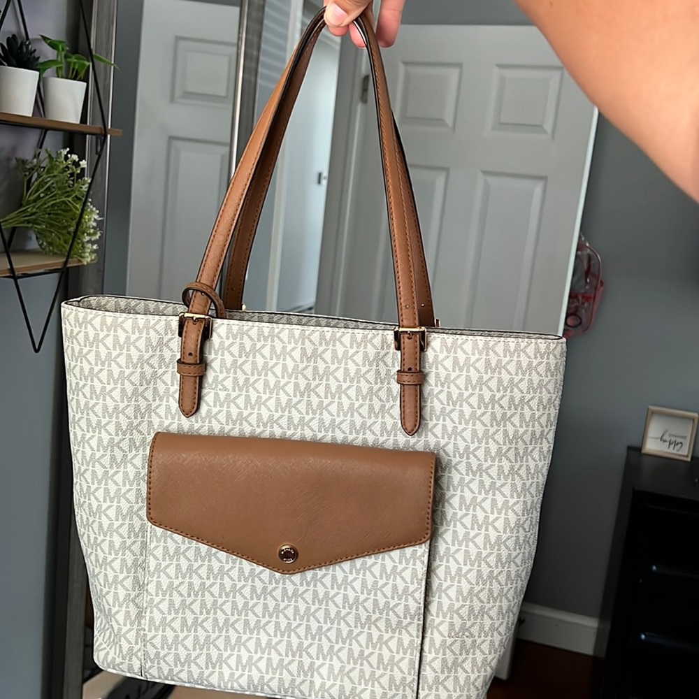 Michael Kors Medium Tote Bag